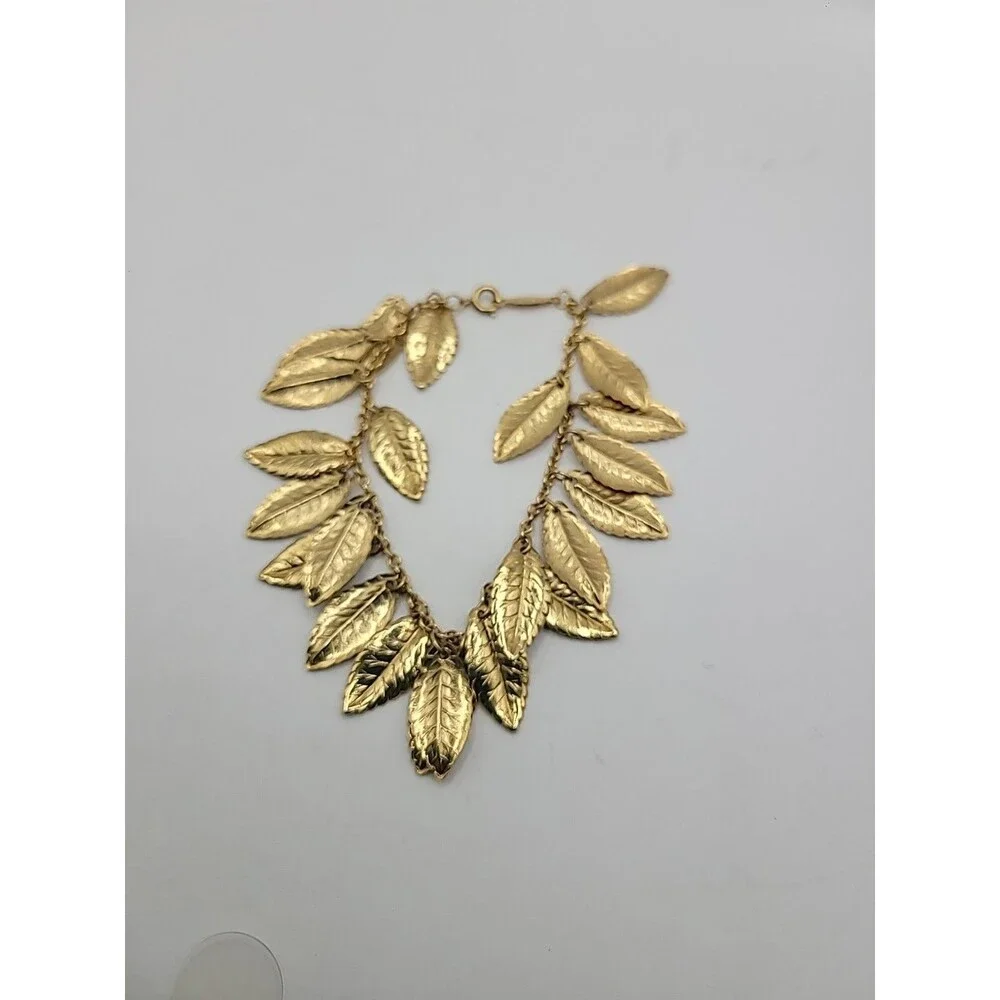 Vintage Napier Gold Tone Leaf Charm Bracelet Botanical Nature Classic Jewelry - Picture 9 of 15